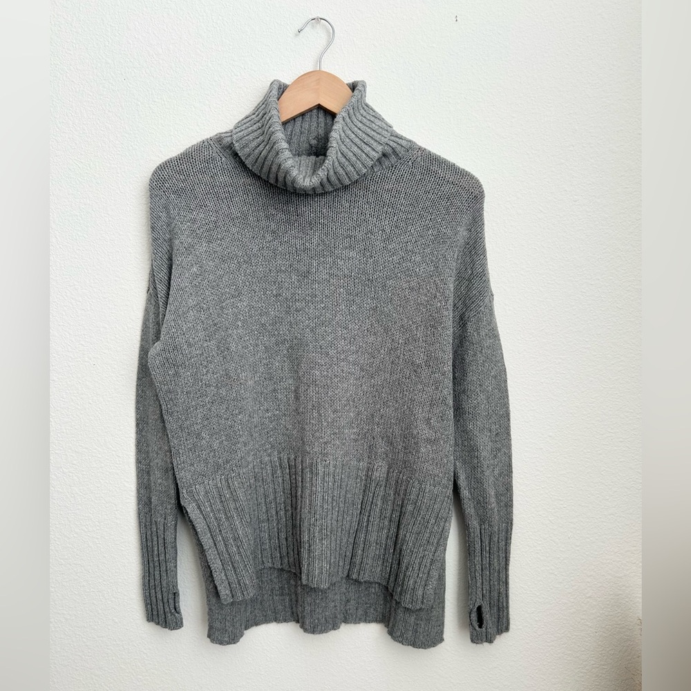 Aerie Offline Turtleneck Grey Sweater - XS